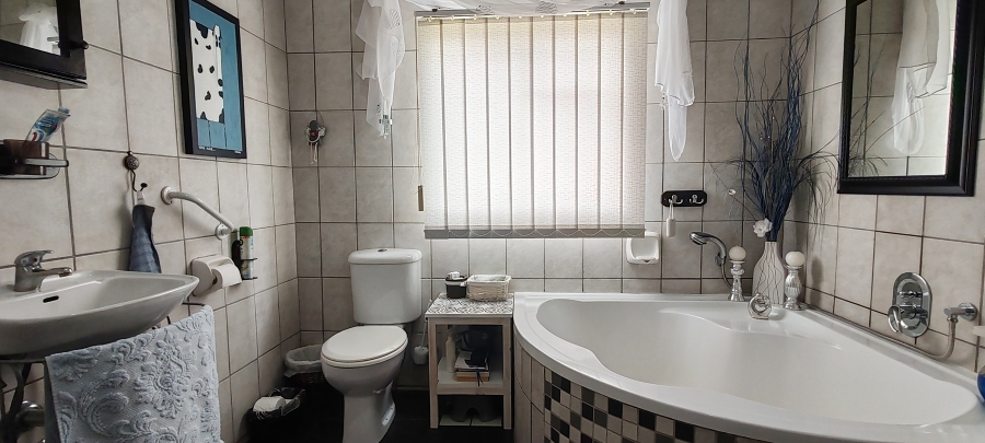 3 Bedroom Property for Sale in Parys Free State